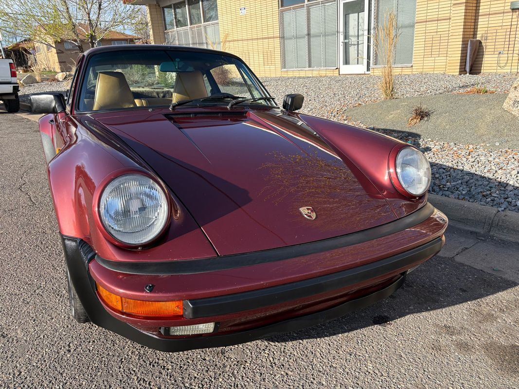 Porsche-911-1985-11