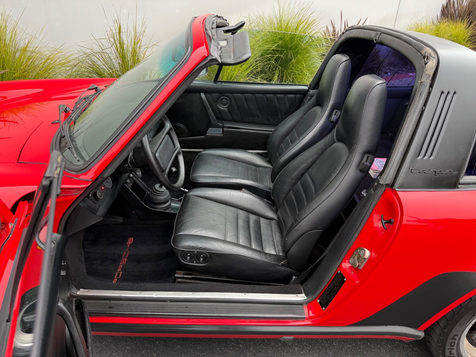 Porsche-911-1985-12