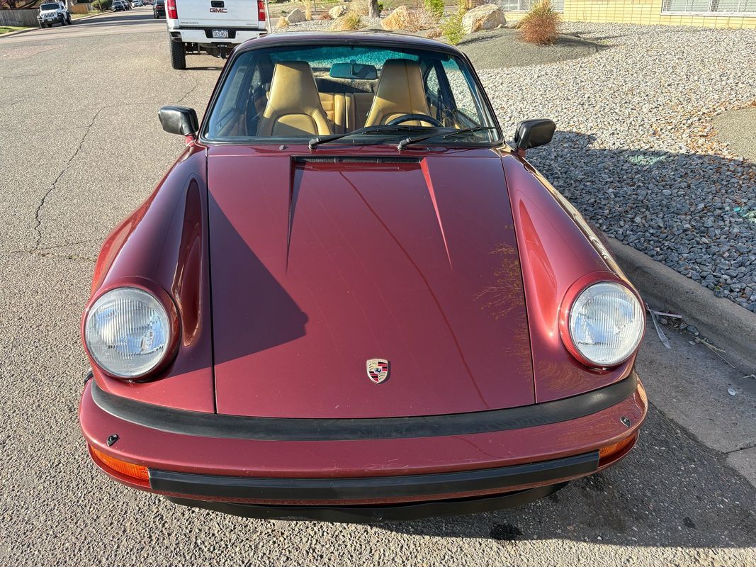 Porsche-911-1985-13