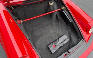 Porsche-911-1985-18