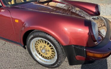 Porsche-911-1985-18