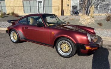 Porsche-911-1985-19