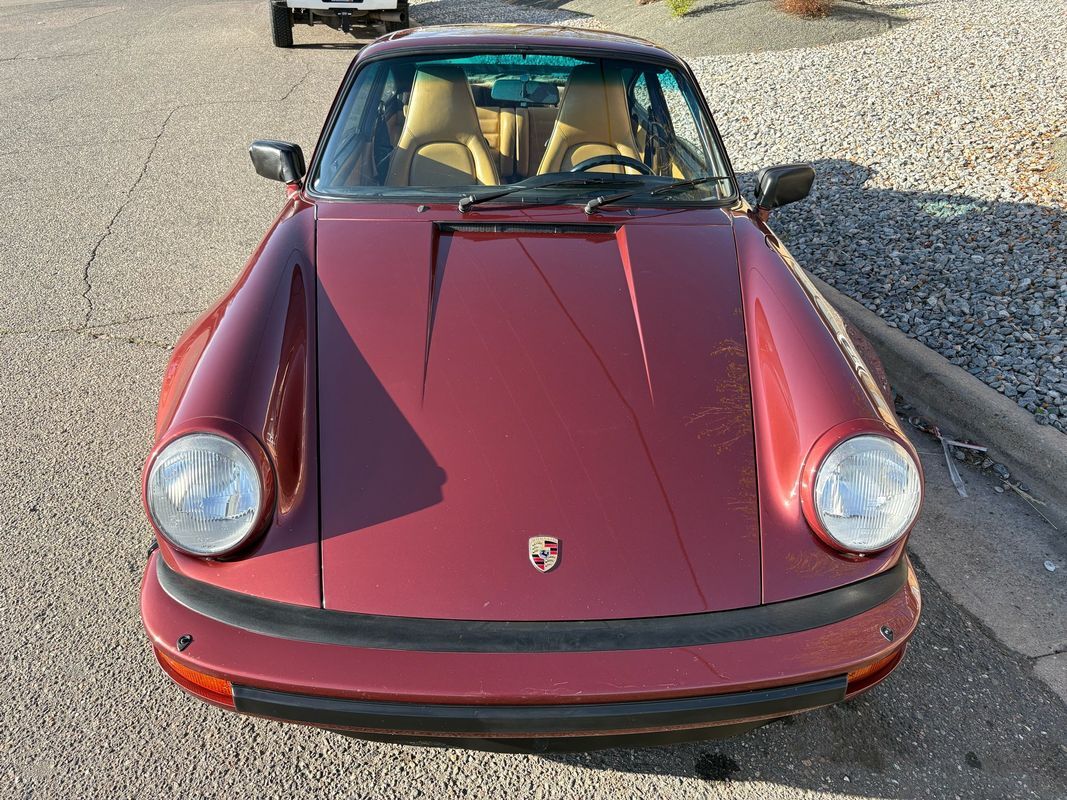 Porsche-911-1985-36