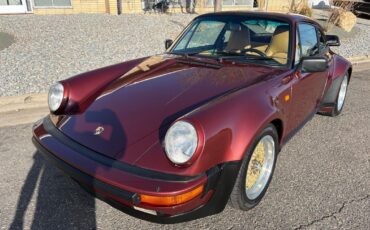 Porsche-911-1985-38