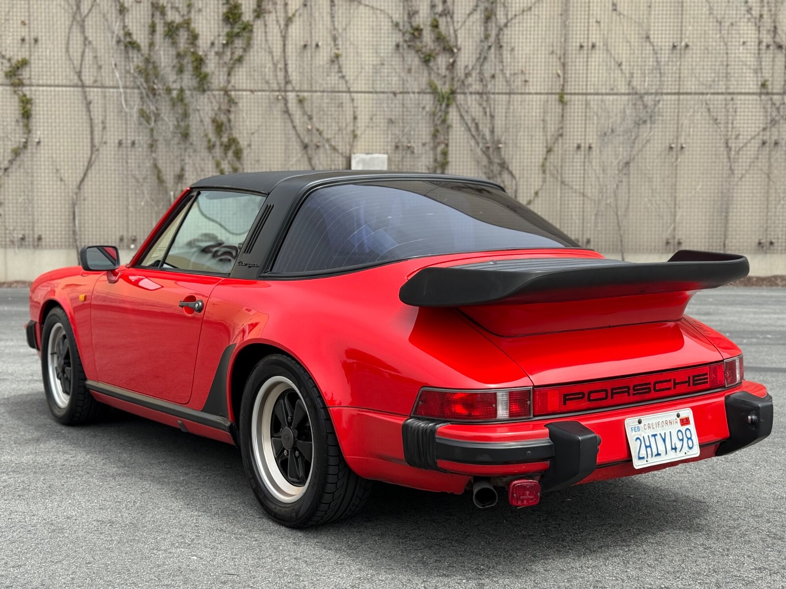 Porsche-911-1985-6