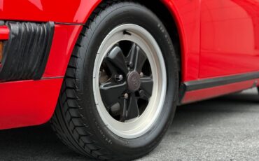 Porsche-911-1985-8