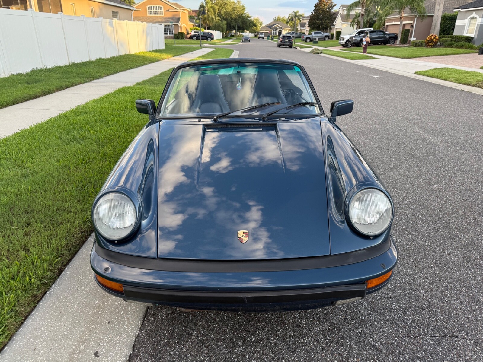 Porsche-911-1985-Convertible-1