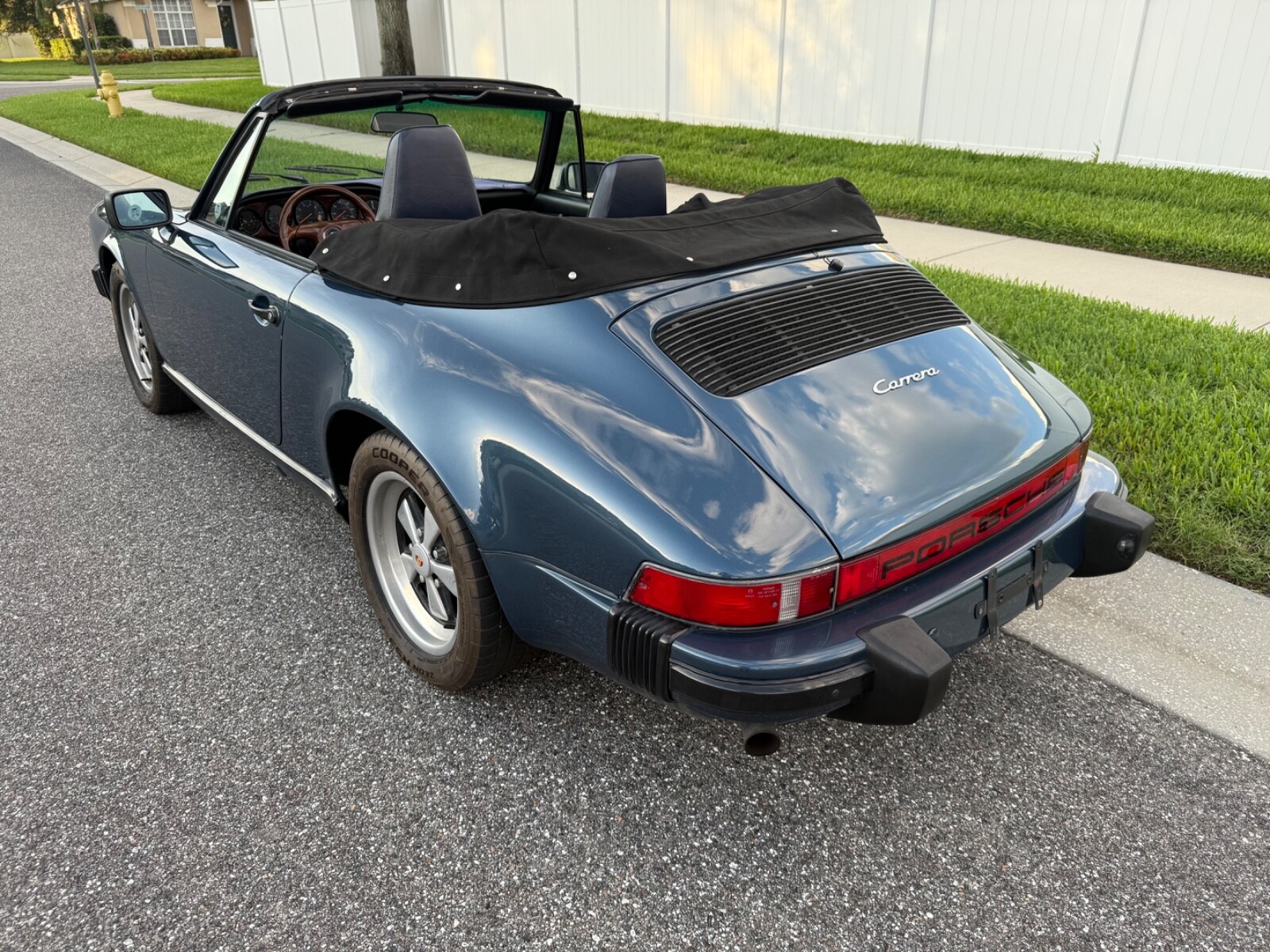 Porsche-911-1985-Convertible-5