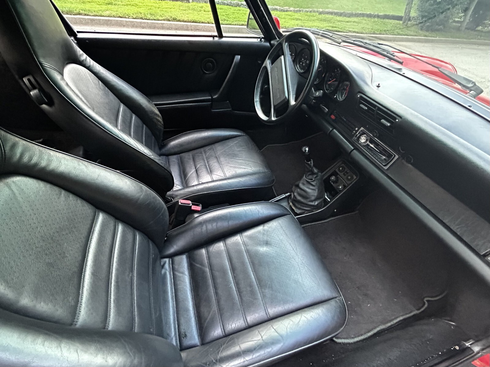 Porsche-911-1986-Convertible-17