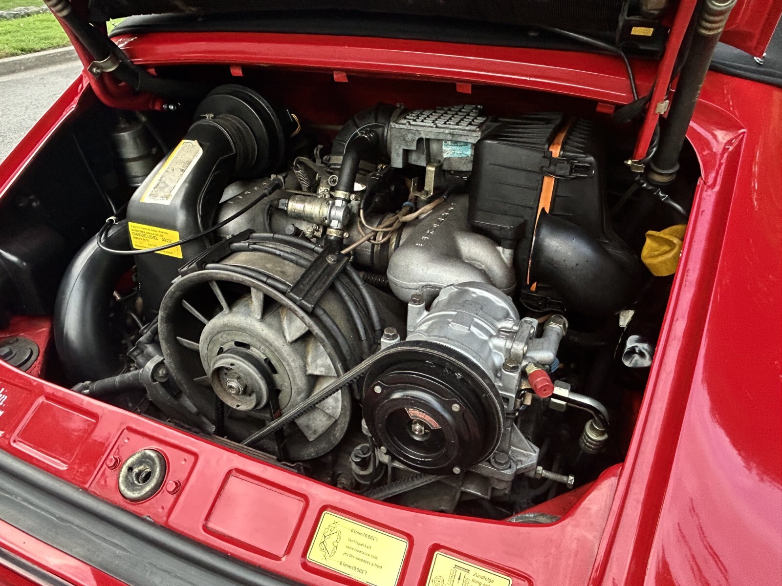Porsche-911-1986-Convertible-22