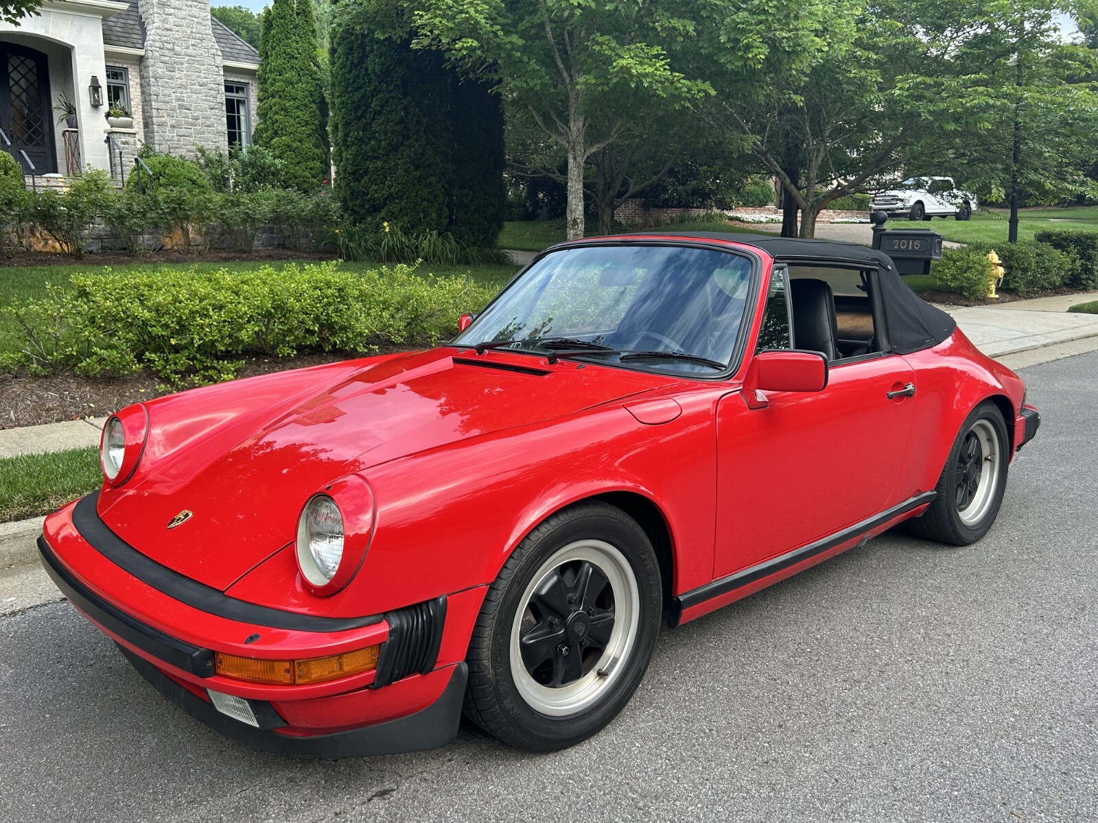 Porsche-911-1986-Convertible
