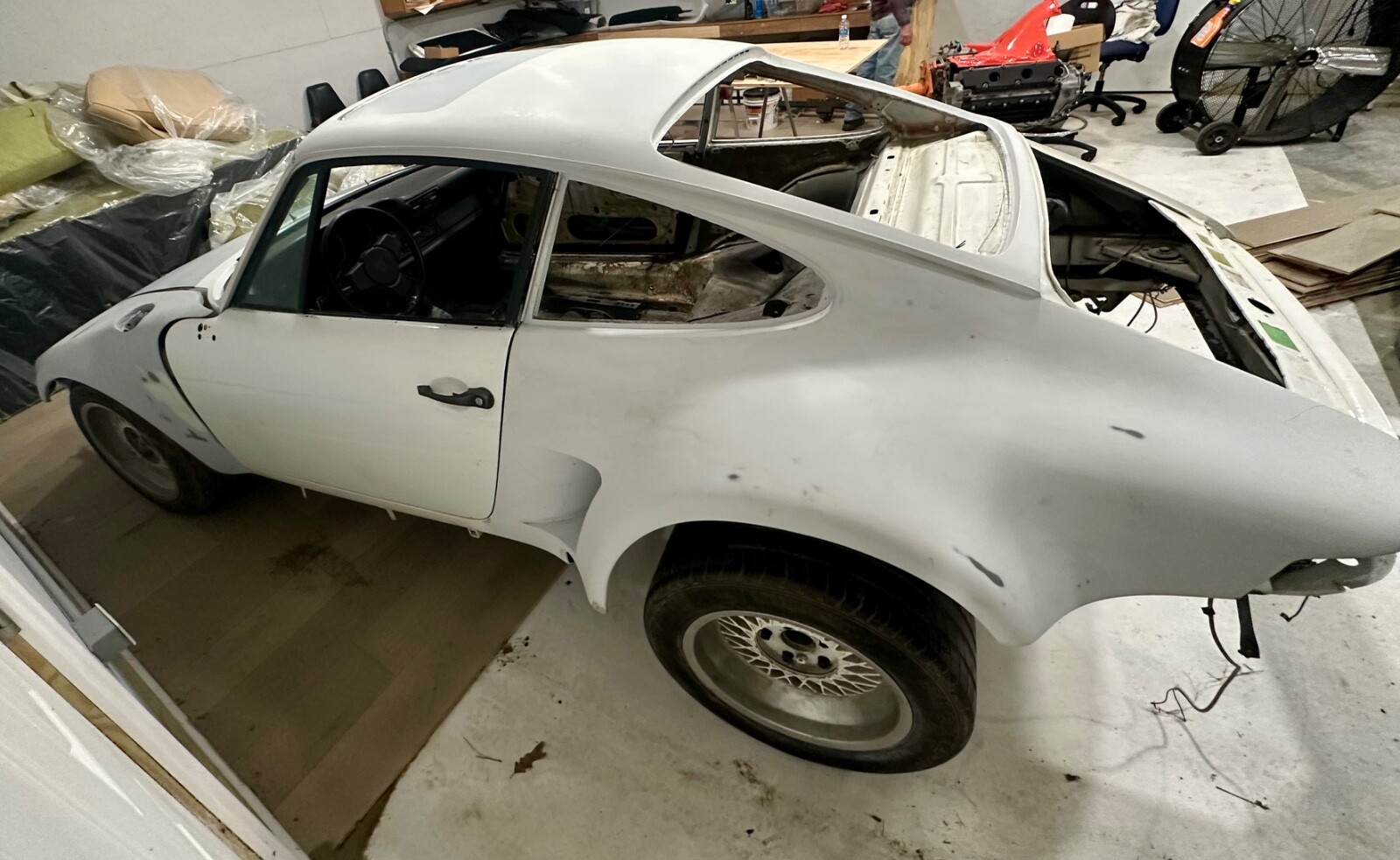 Porsche-911-1986-Coupe-2