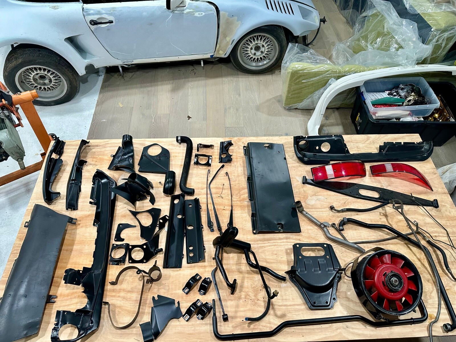 Porsche-911-1986-Coupe-33
