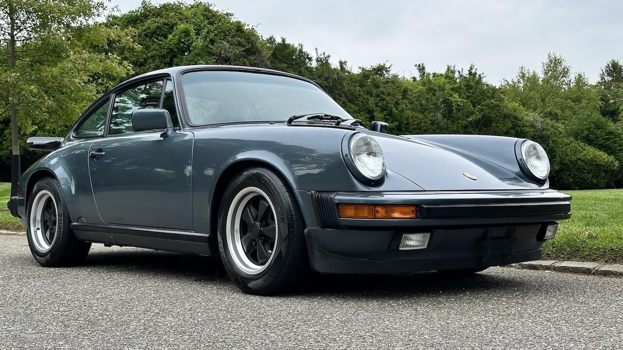 Porsche-911-1987-Coupe-17