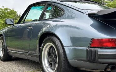 Porsche-911-1987-Coupe-21