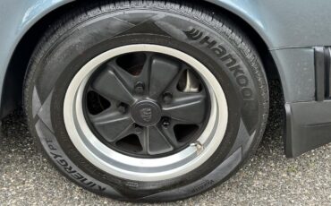 Porsche-911-1987-Coupe-25