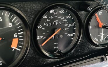 Porsche-911-1987-Coupe-34
