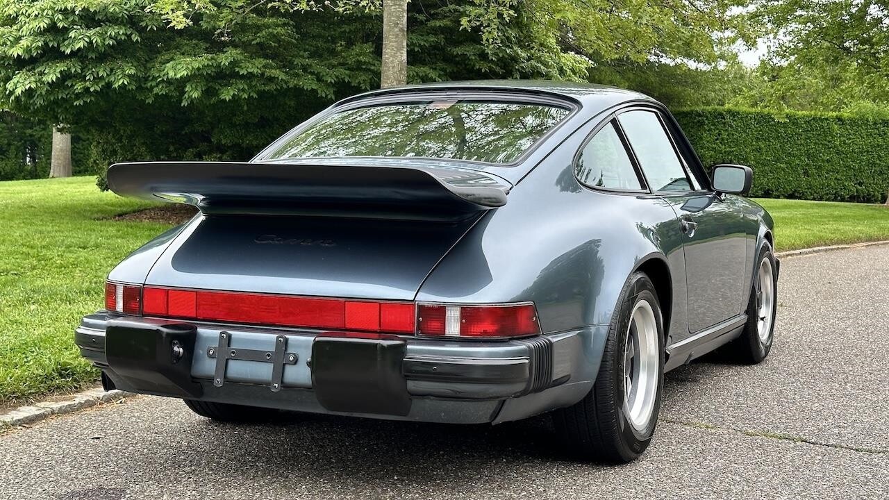 Porsche-911-1987-Coupe-5