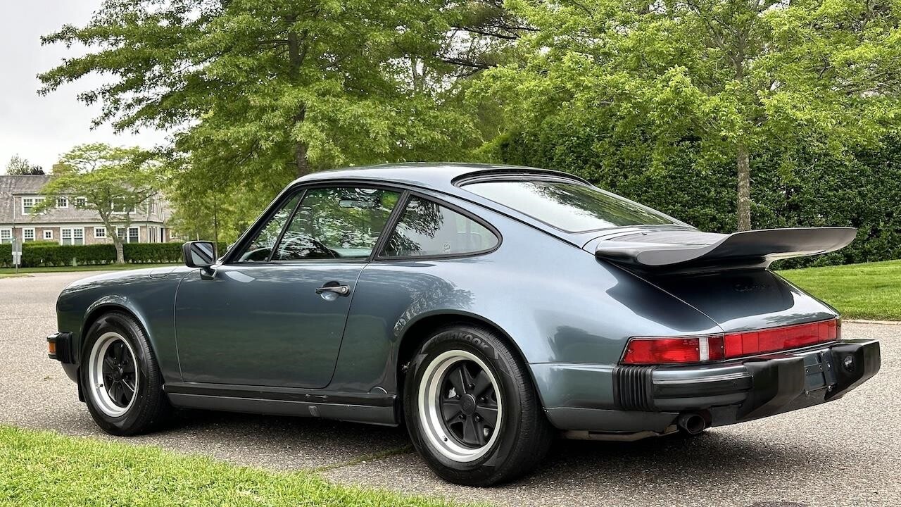 Porsche-911-1987-Coupe-8