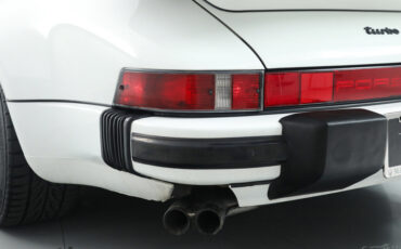 Porsche-911-1988-Convertible-15