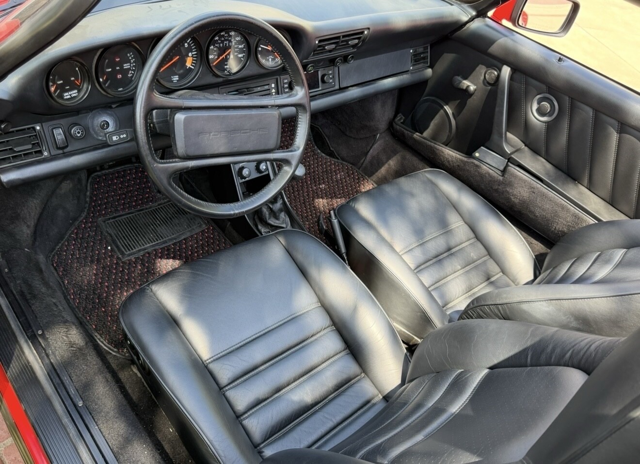 Porsche-911-1989-Convertible-32