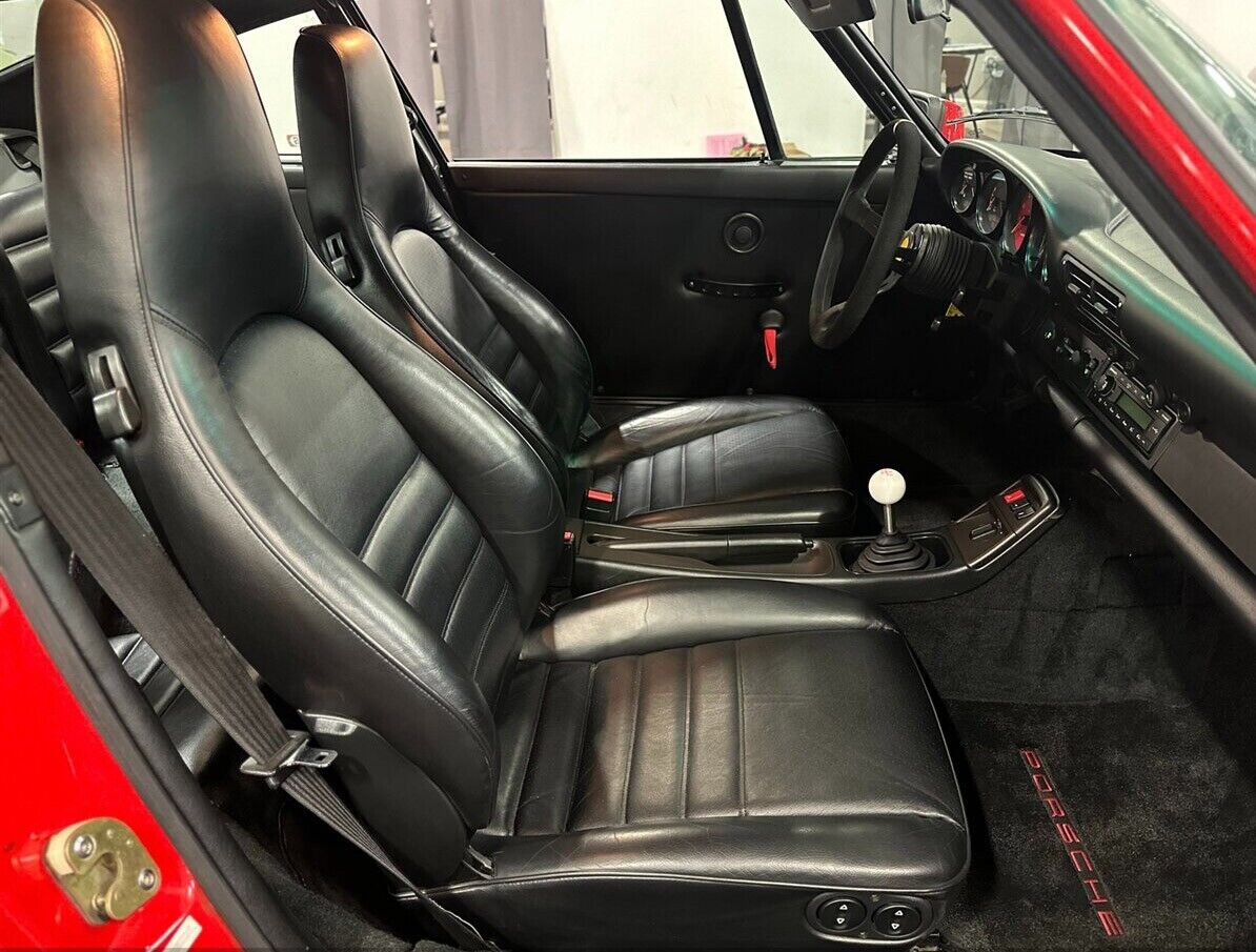 Porsche-911-1989-Coupe-9