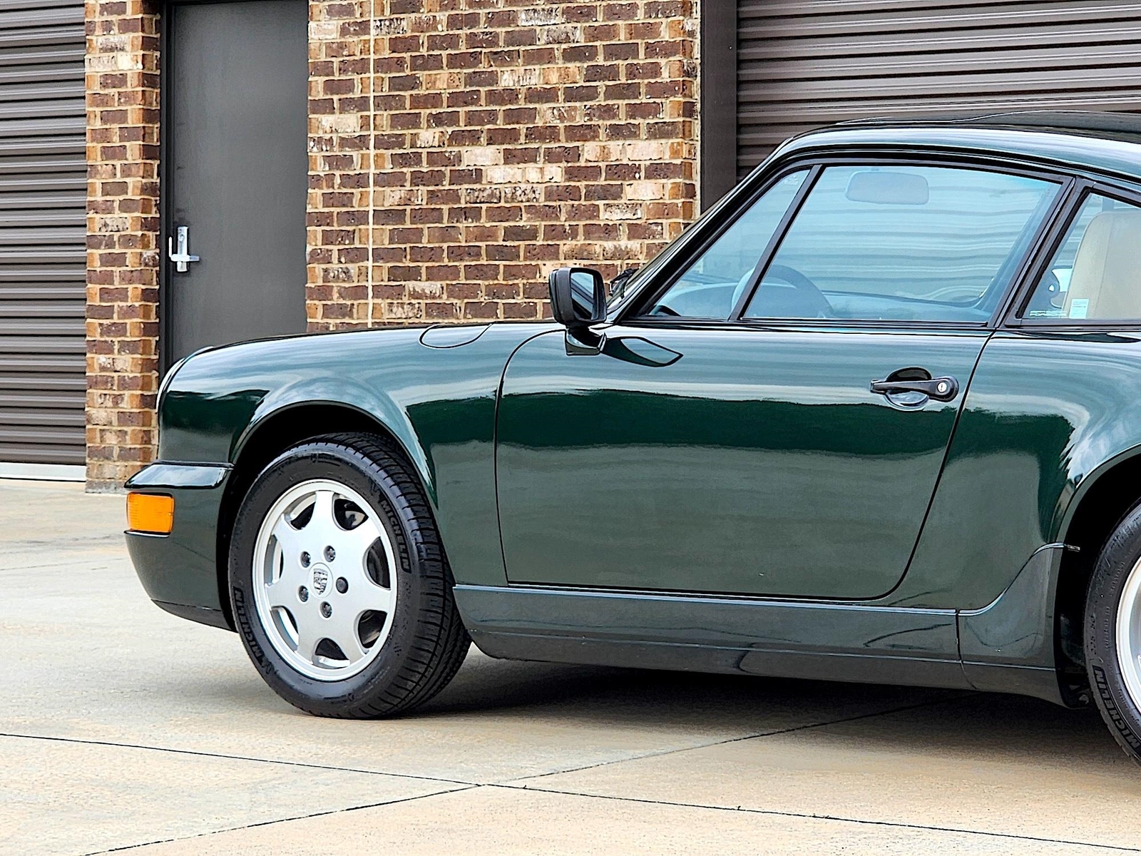 Porsche-911-1990-Coupe-11