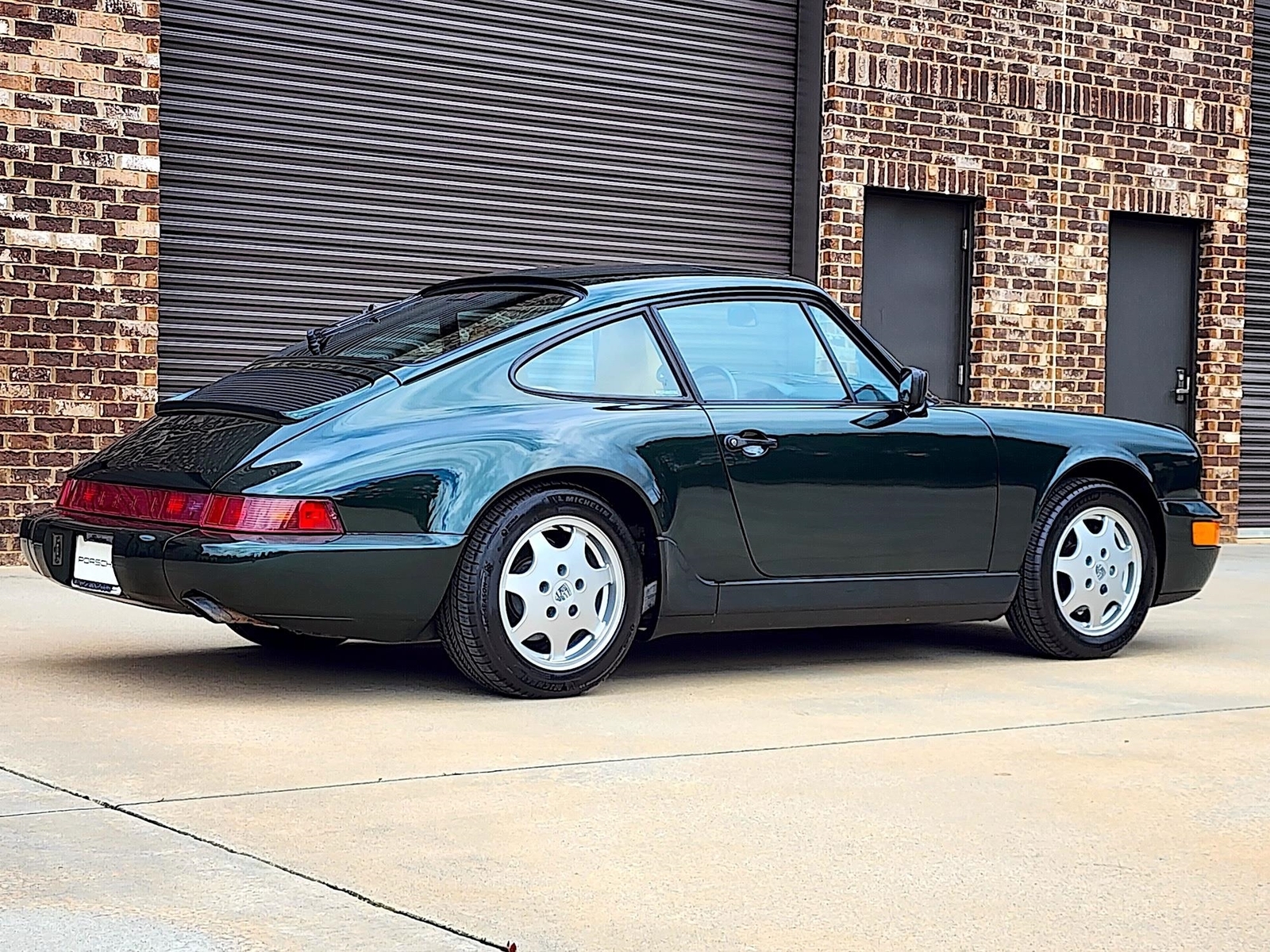 Porsche-911-1990-Coupe-15