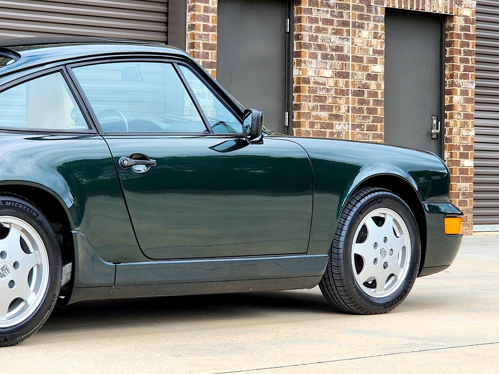 Porsche-911-1990-Coupe-16