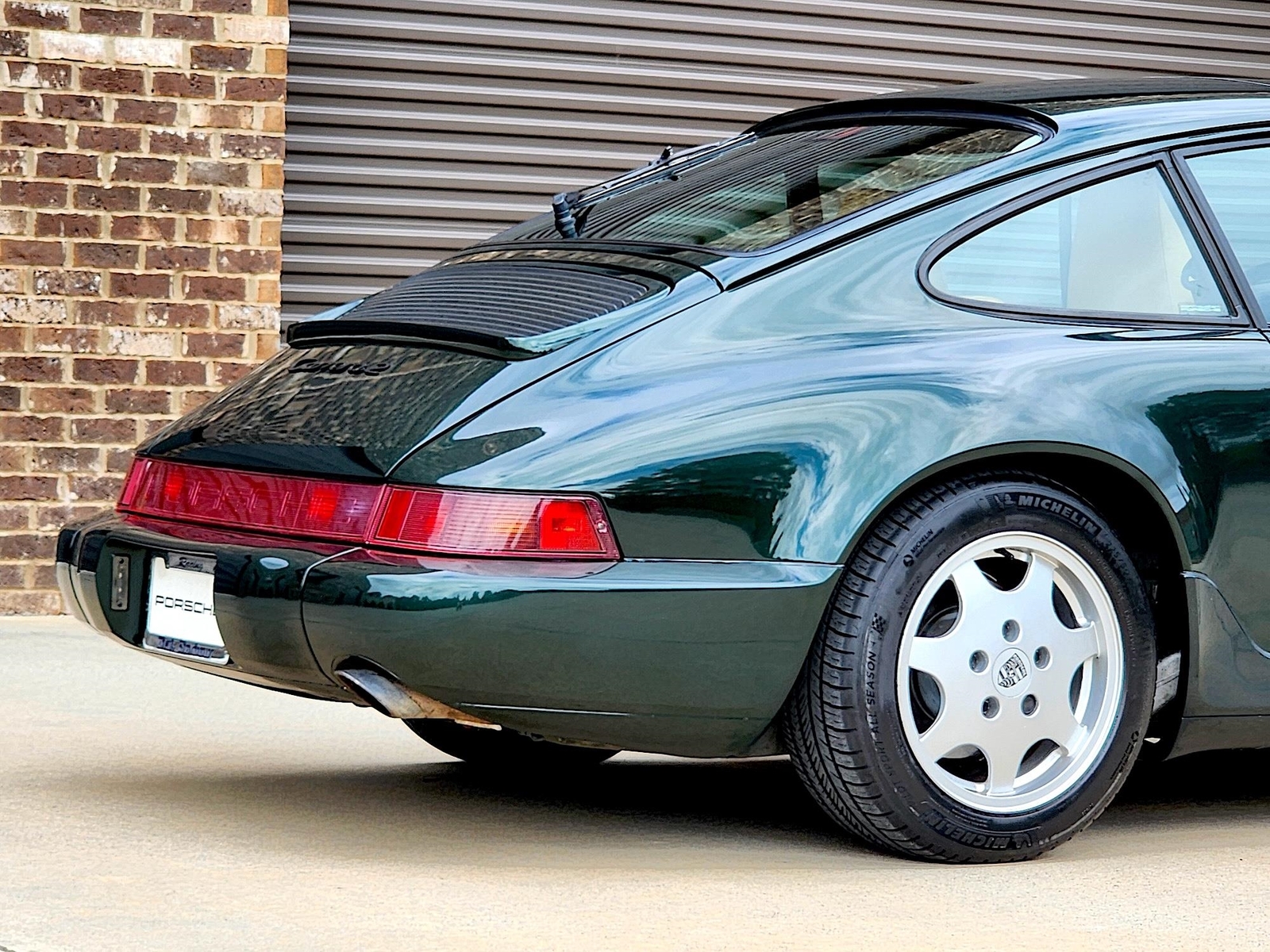 Porsche-911-1990-Coupe-17