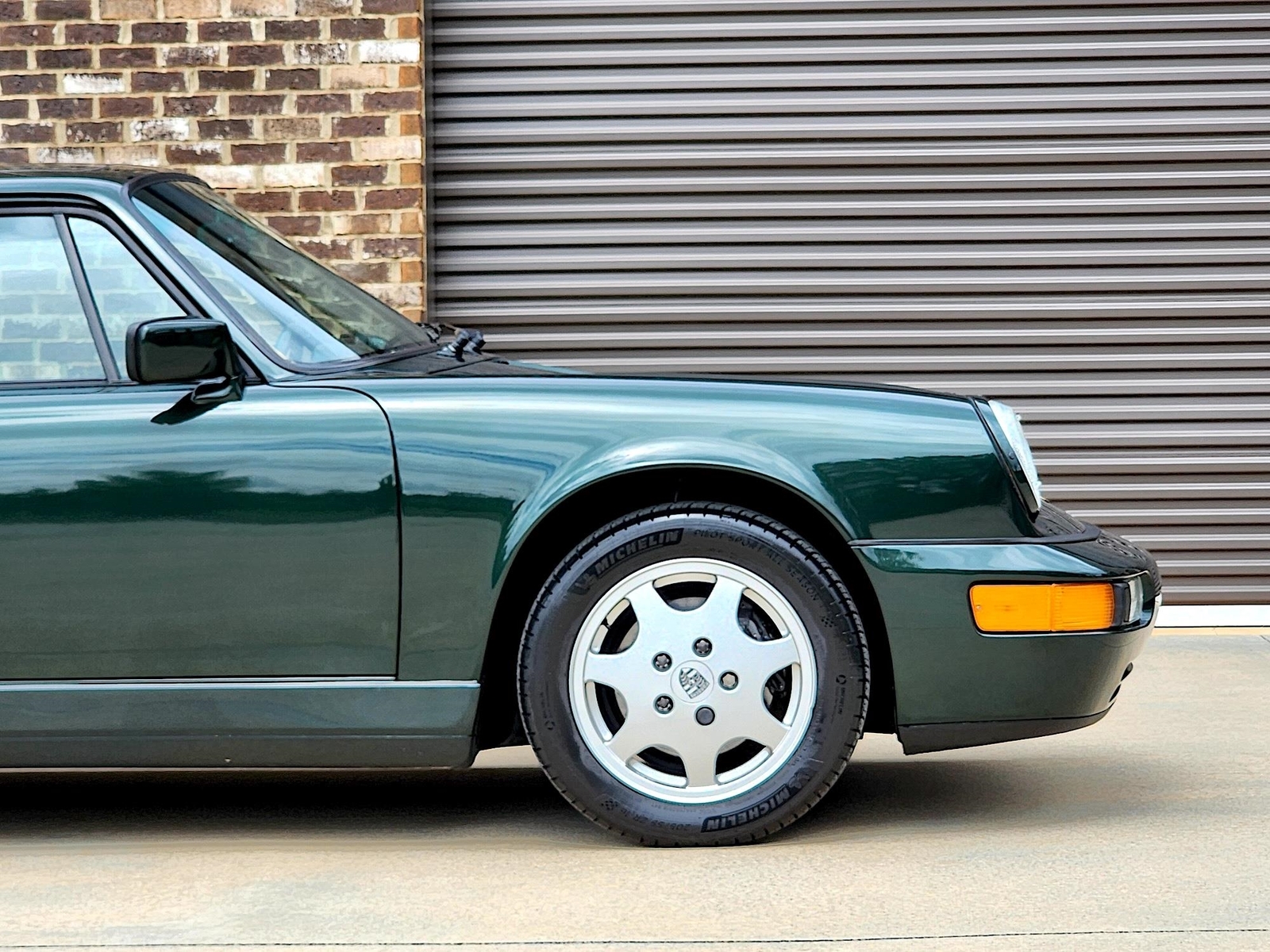 Porsche-911-1990-Coupe-19