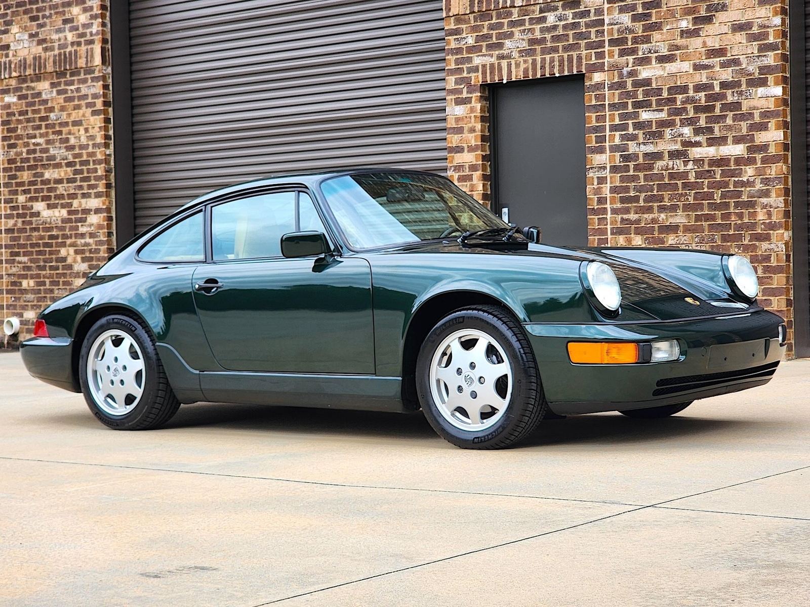 Porsche-911-1990-Coupe-22