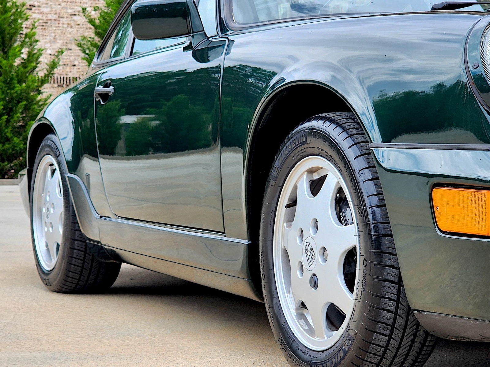 Porsche-911-1990-Coupe-25