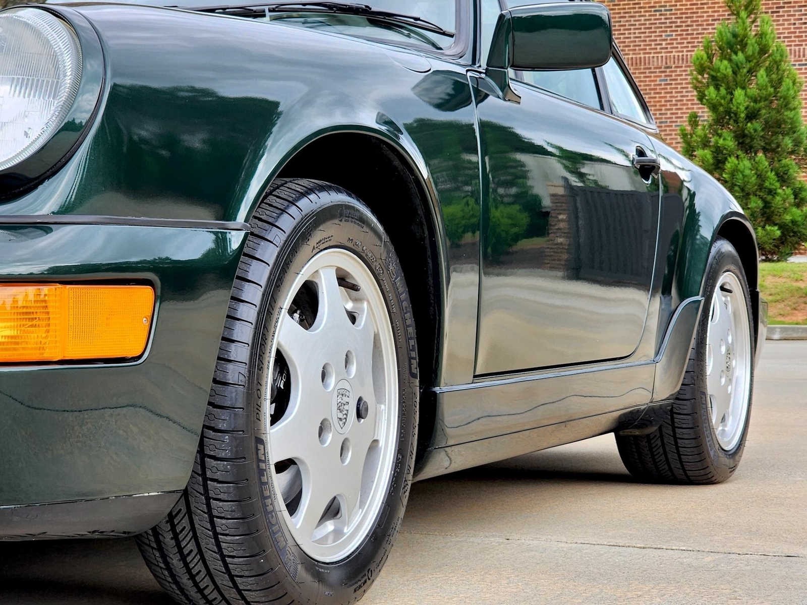 Porsche-911-1990-Coupe-32
