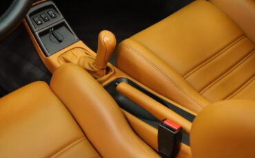 Porsche-911-1991-Coupe-23