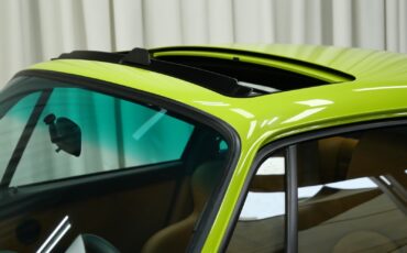 Porsche-911-1991-Coupe-35