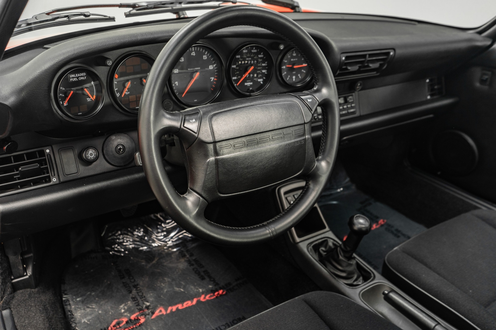 Porsche-911-1993-Coupe-11