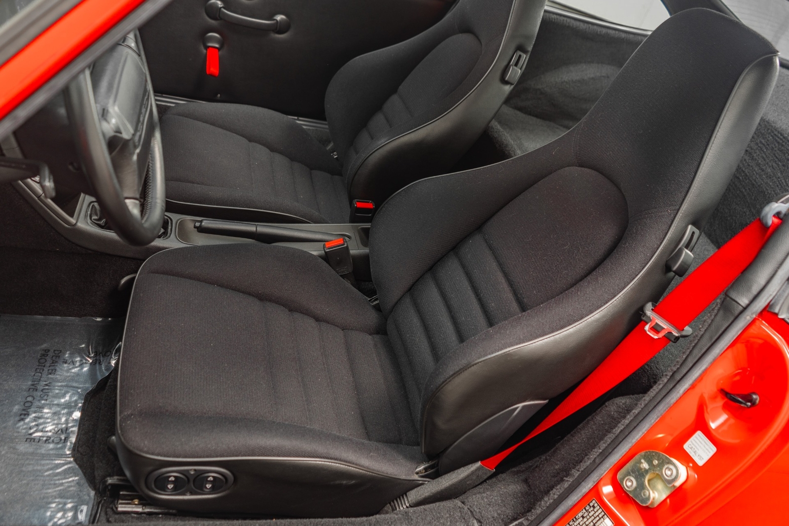 Porsche-911-1993-Coupe-29