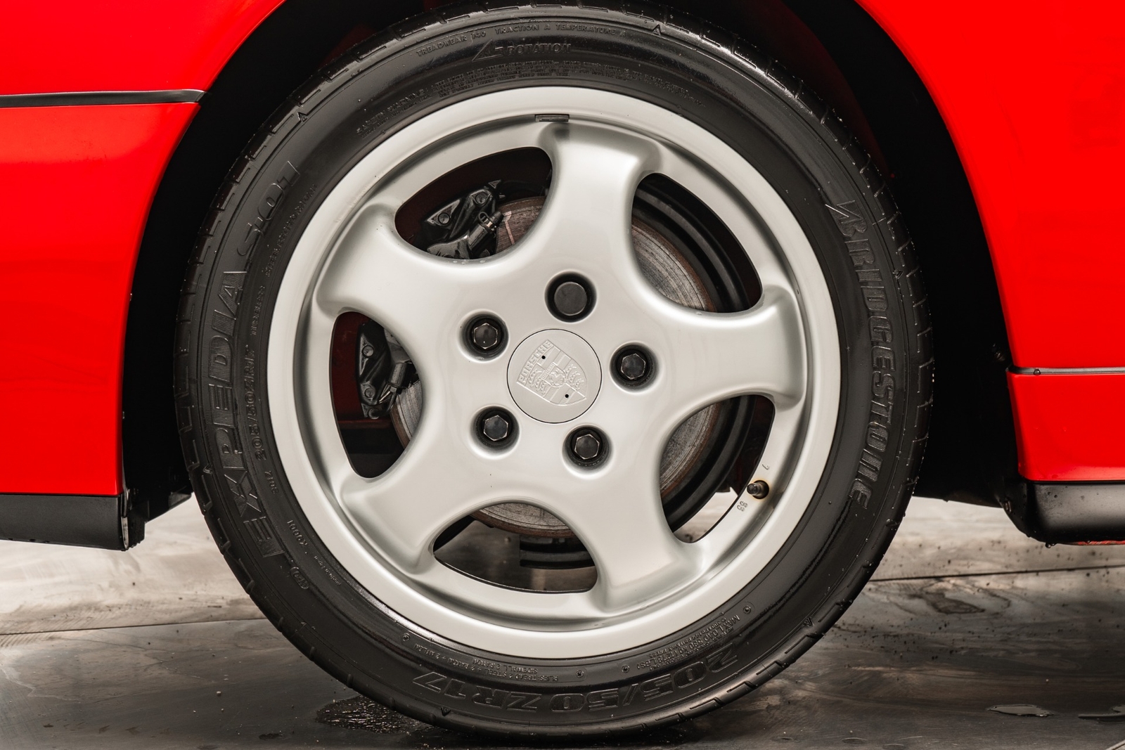 Porsche-911-1993-Coupe-8