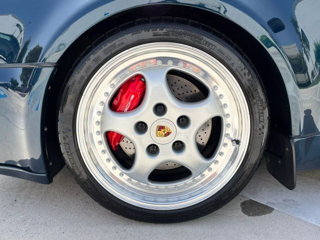 Porsche-911-1994-Coupe-18