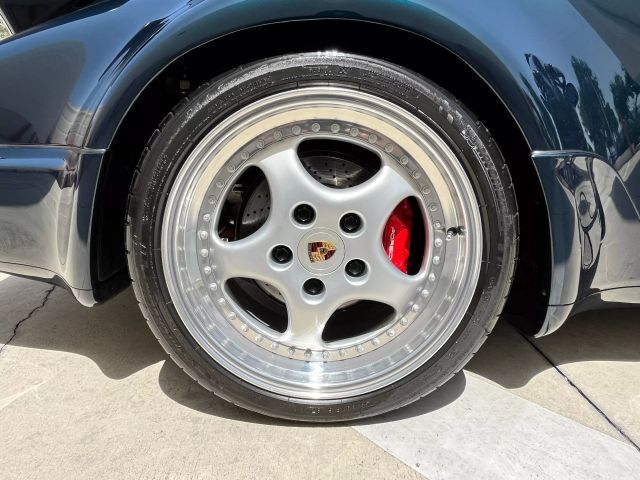 Porsche-911-1994-Coupe-21