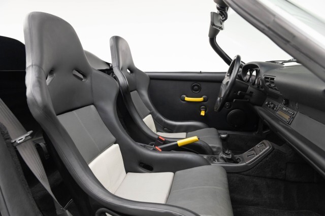 Porsche-911-1994-Coupe-3