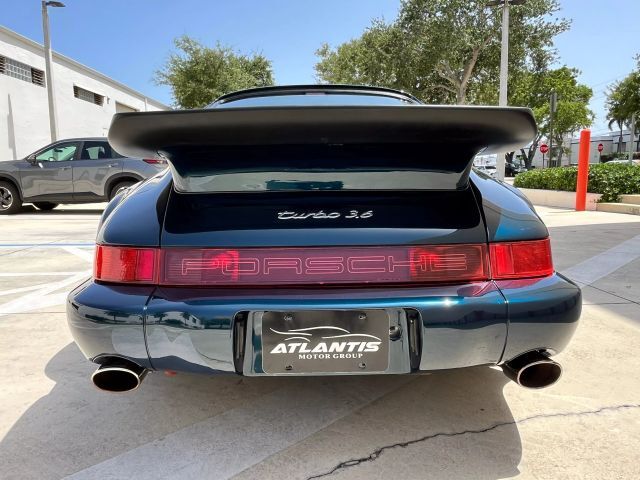 Porsche-911-1994-Coupe-3