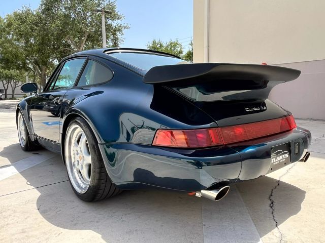Porsche-911-1994-Coupe-4