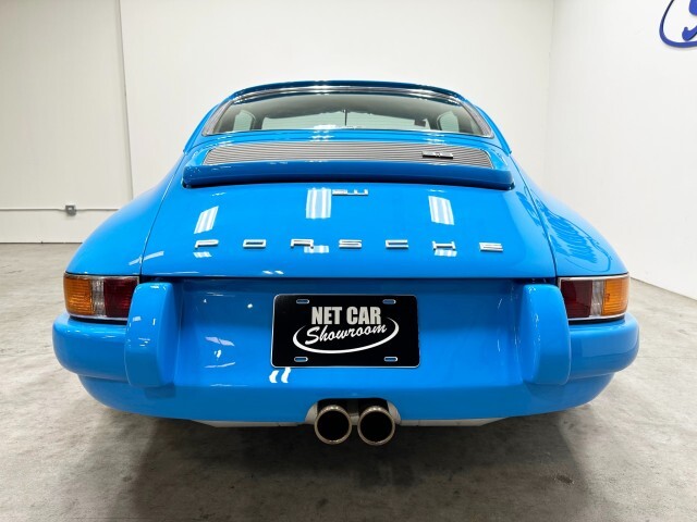 Porsche-911-1995-Coupe-11