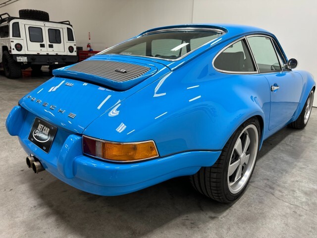 Porsche-911-1995-Coupe-13