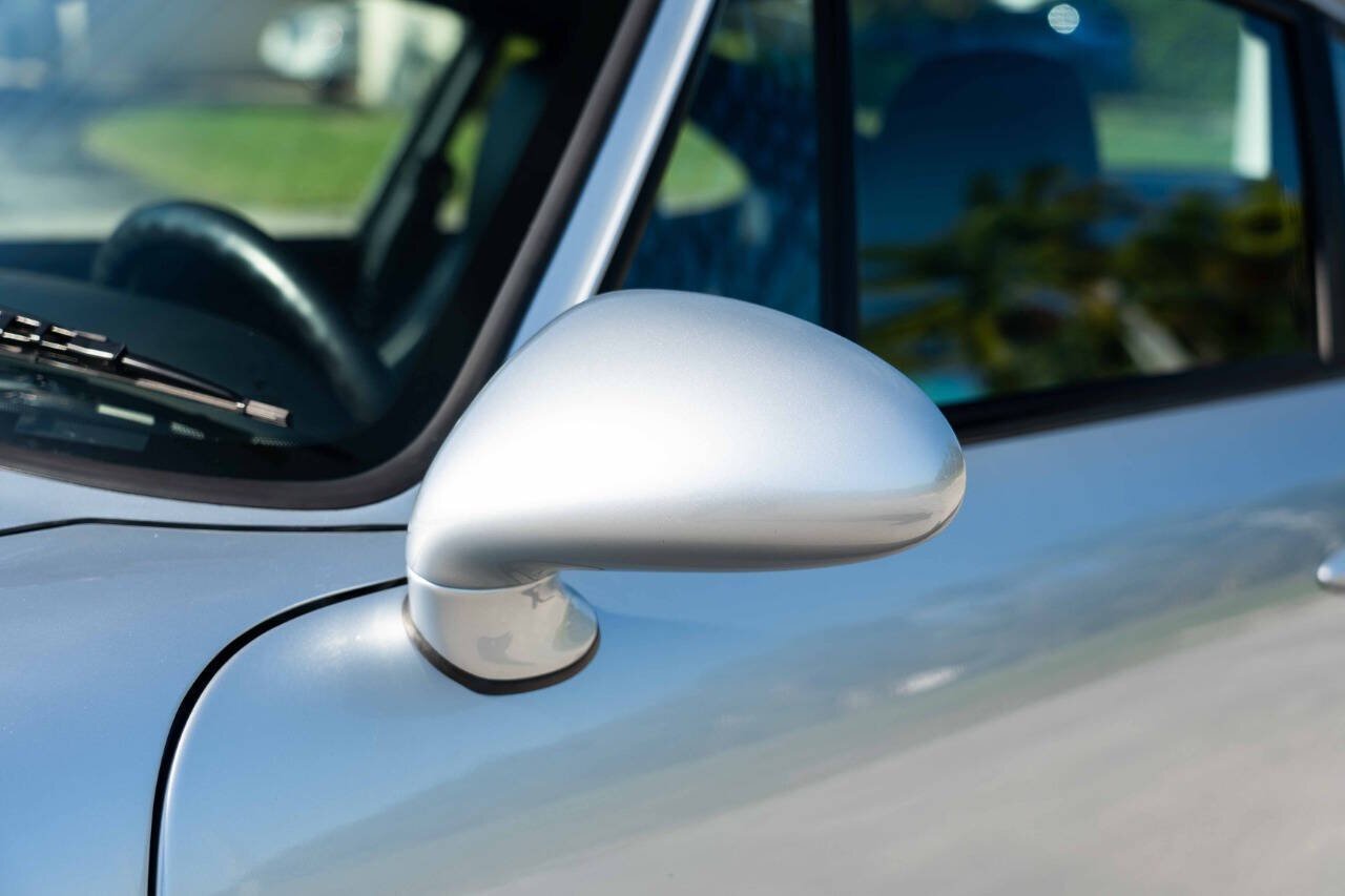 Porsche-911-1995-Coupe-15