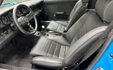 Porsche-911-1995-Coupe-17