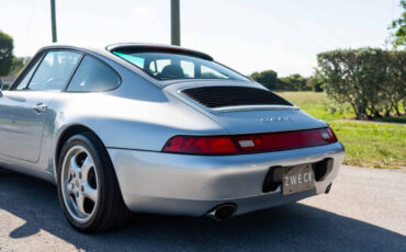 Porsche-911-1995-Coupe-20