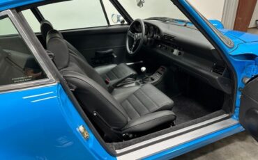 Porsche-911-1995-Coupe-21